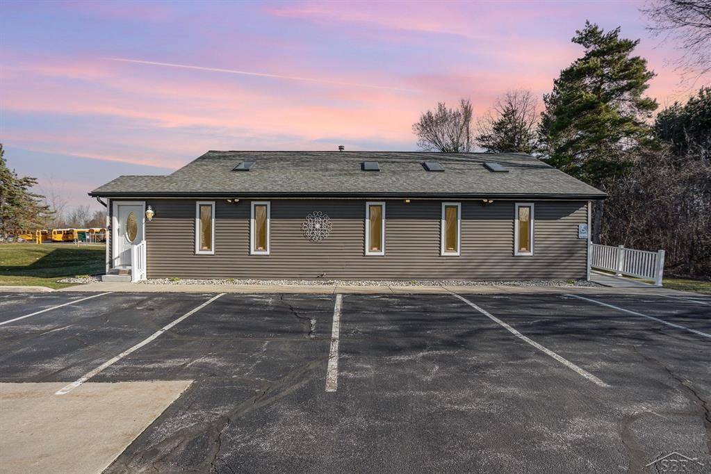 Saginaw Twp, MI 48603,3266 Fashion Square Boulevard