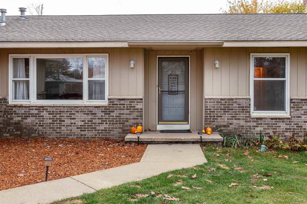 Clare, MI 48617,675 Point Dr Drive