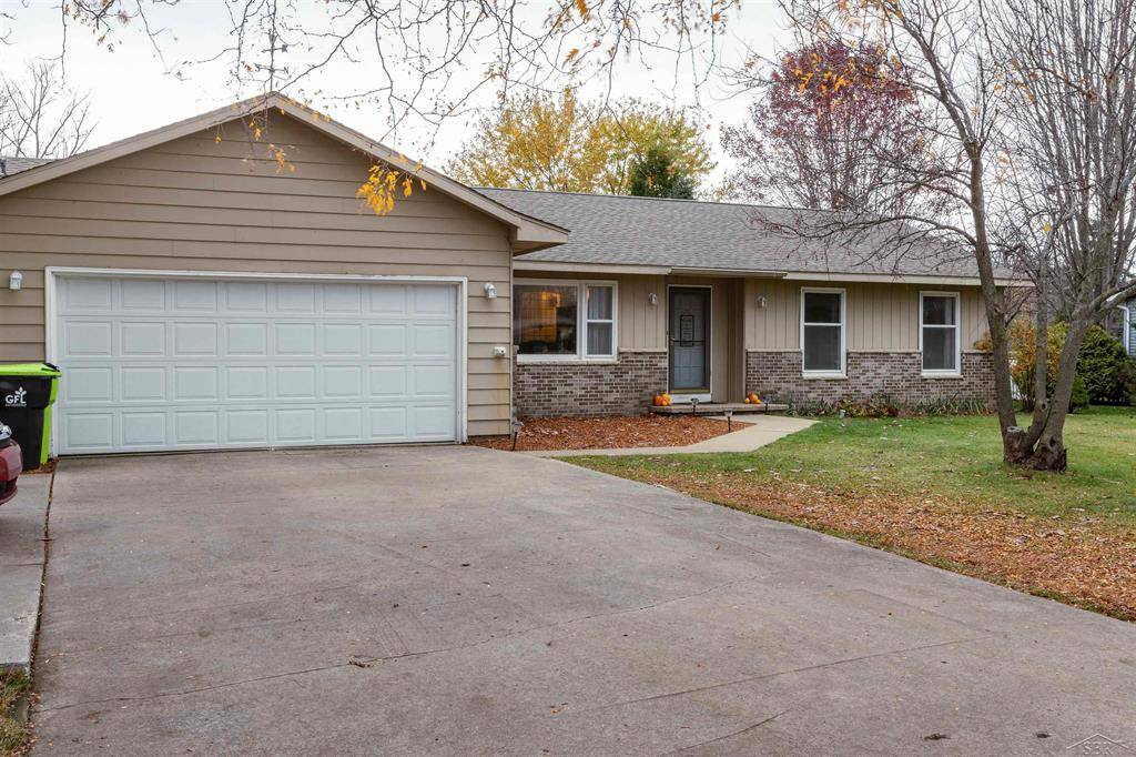 Clare, MI 48617,675 Point Dr Drive