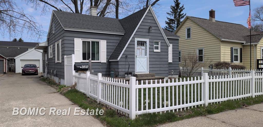 Hudsonville, MI 49426,3517 Curtis Street