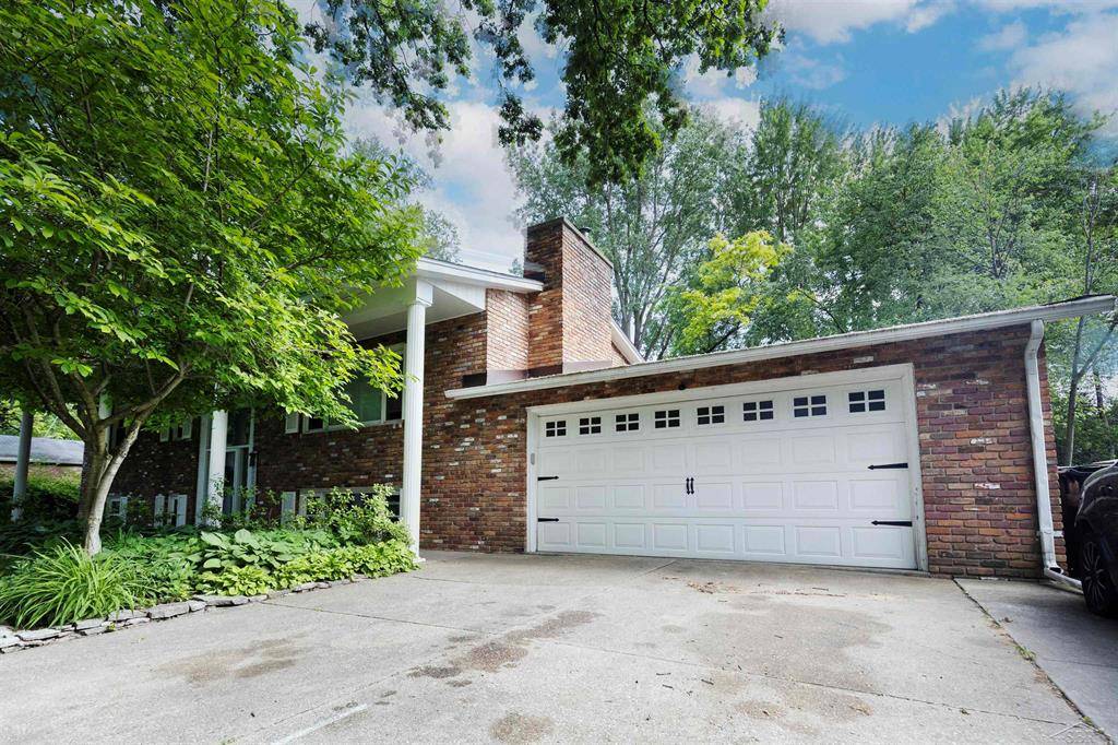 Midland, MI 48640,411 Rollcrest Court