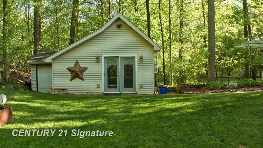 Thomas Twp, MI 48609,1802 W Lake Circle Drive