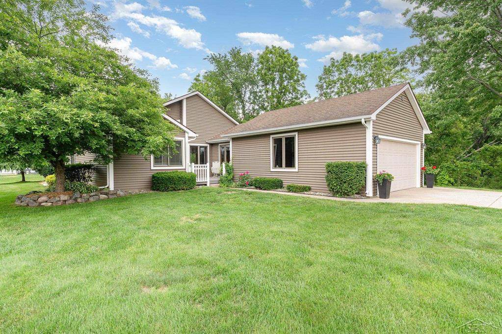 Tittabawassee Twp, MI 48623,9930 N River Road