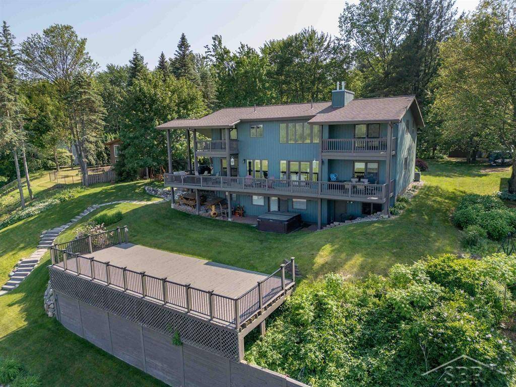 Edenville Twp, MI 48657,4394 N Francis Shores Avenue