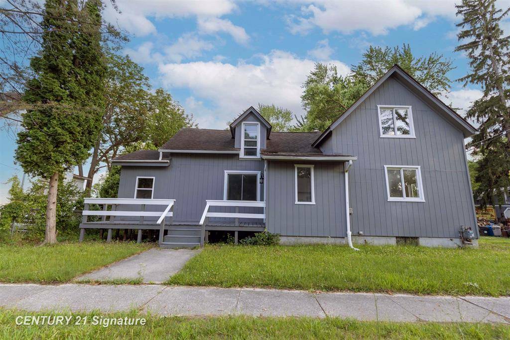 Pinconning, MI 48650,611 W 2nd Street