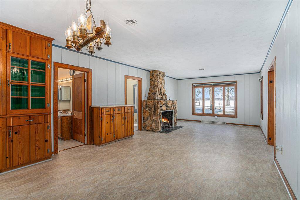 Ovid Twp, MI 49036,599 Lake Dr.