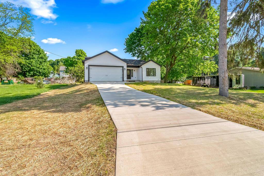Marshall, MI 49068,611 River Road