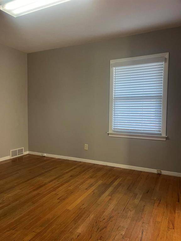 Battle Creek, MI 49015,295 E Columbia Avenue