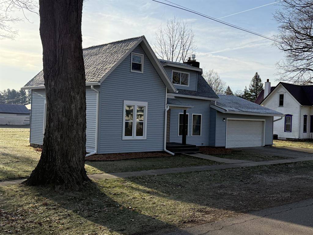 Athens Vlg, MI 49011,315 S Ave A