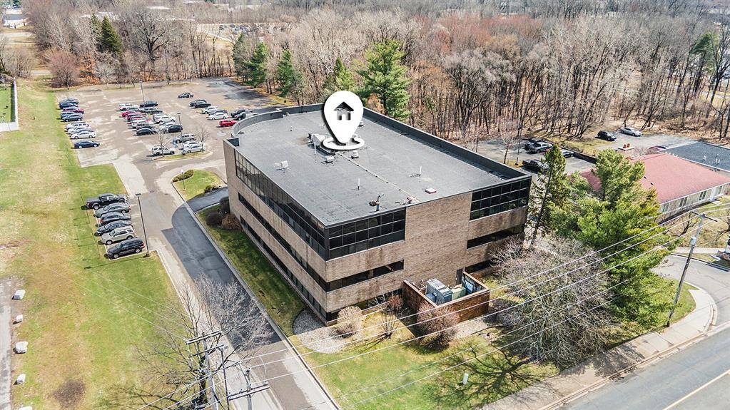 Battle Creek, MI 49015,2845 Capital Avenue SW Upper