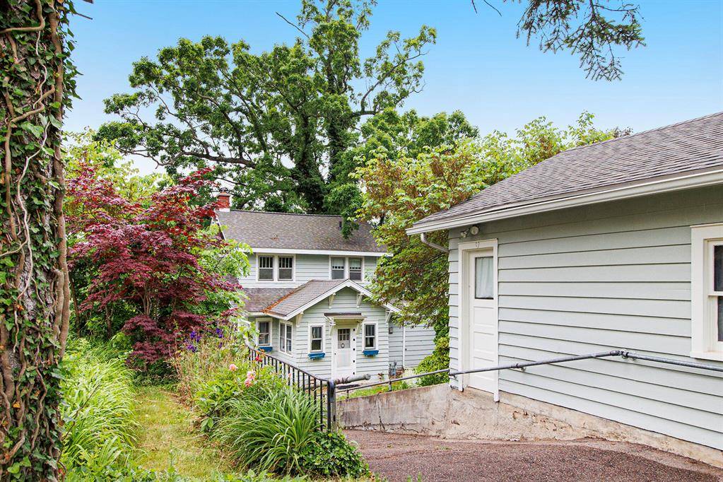 Battle Creek City, MI 49015,165 Honey Lane