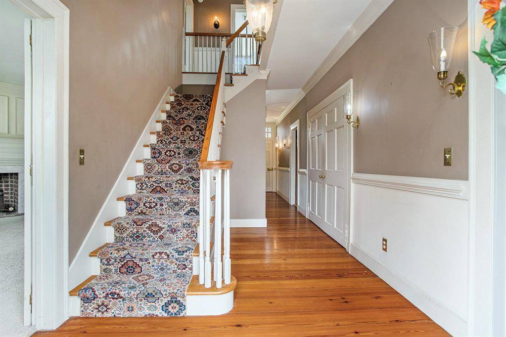 Marshall, MI 49068,327 N Sycamore Street