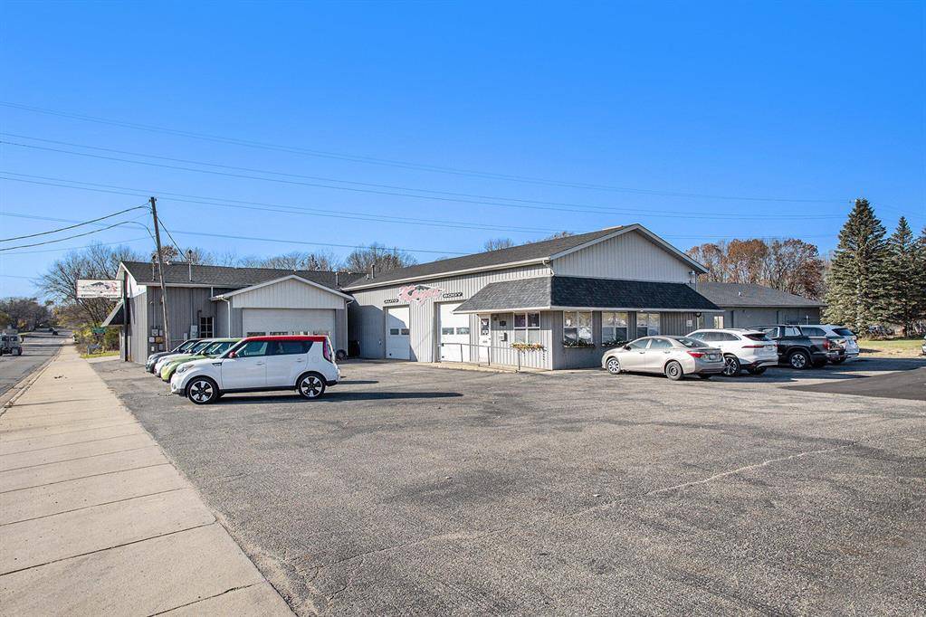 Emmett Twp, MI 49014,711 E Emmett Street