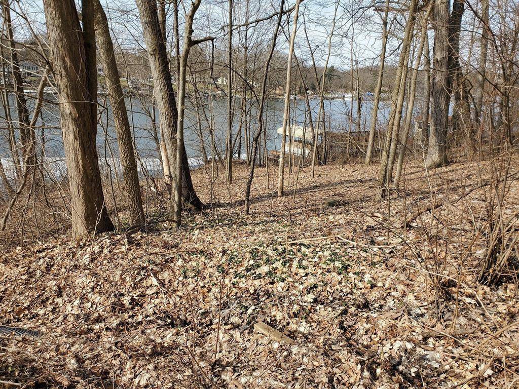 Cascade Twp, MI 49546,7174 Cascade Road SE
