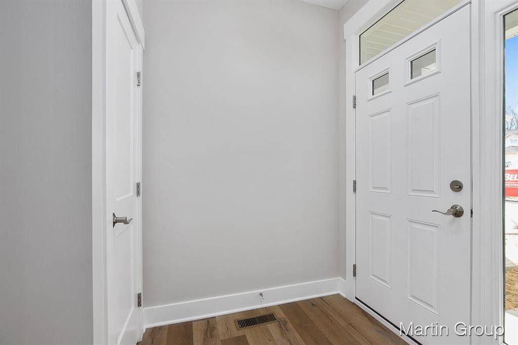Grand Rapids, MI 49505,2268 Watertown Way NE