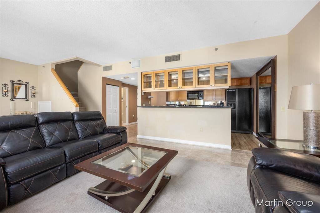 Grand Rapids, MI 49503,73 Campau Circle NW