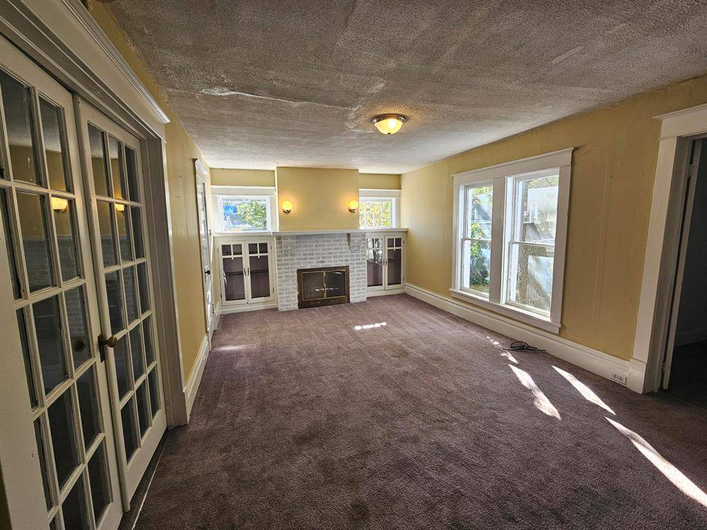 Manistee, MI 49660,210 Cypress Street