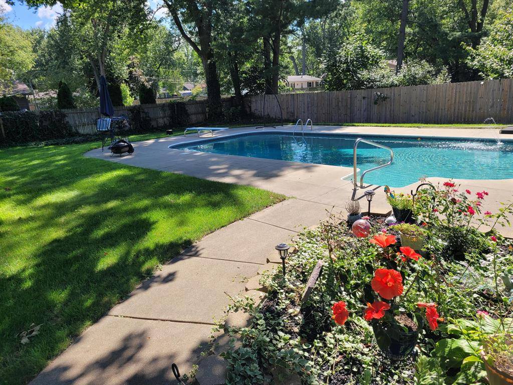 Coldwater, MI 49036,77 Maple Lane
