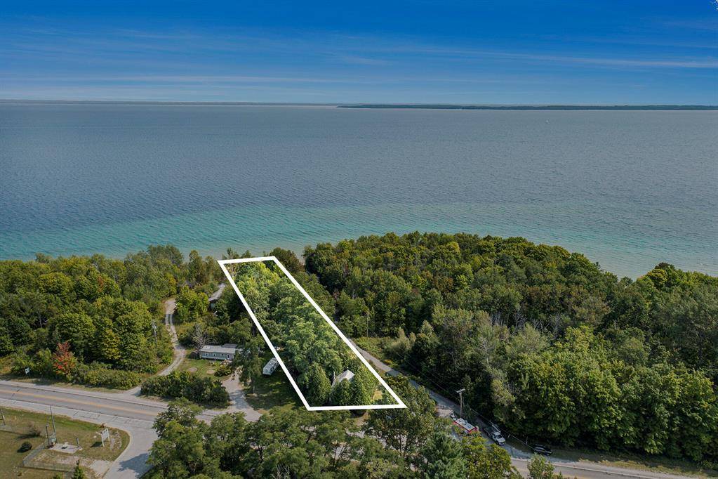 Suttons Bay, MI 49682,2788 N West Bay Shore Drive