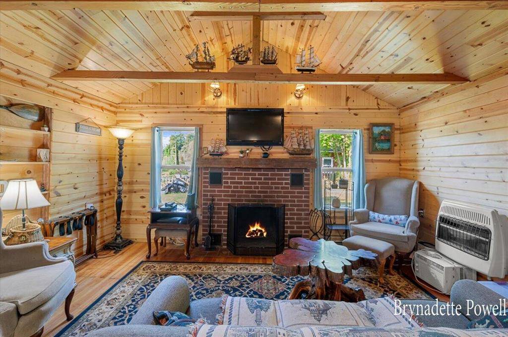 Solon Twp, MI 49345,748 Kimberly Drive NE