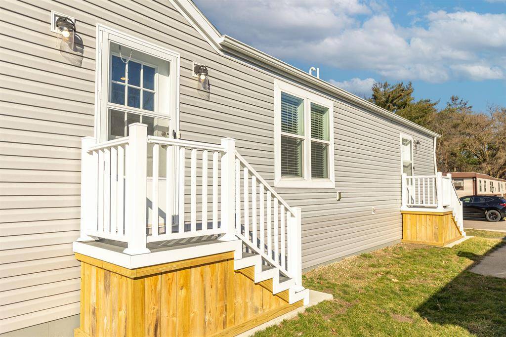 Williamston, MI 48895,875 W Grand River 46