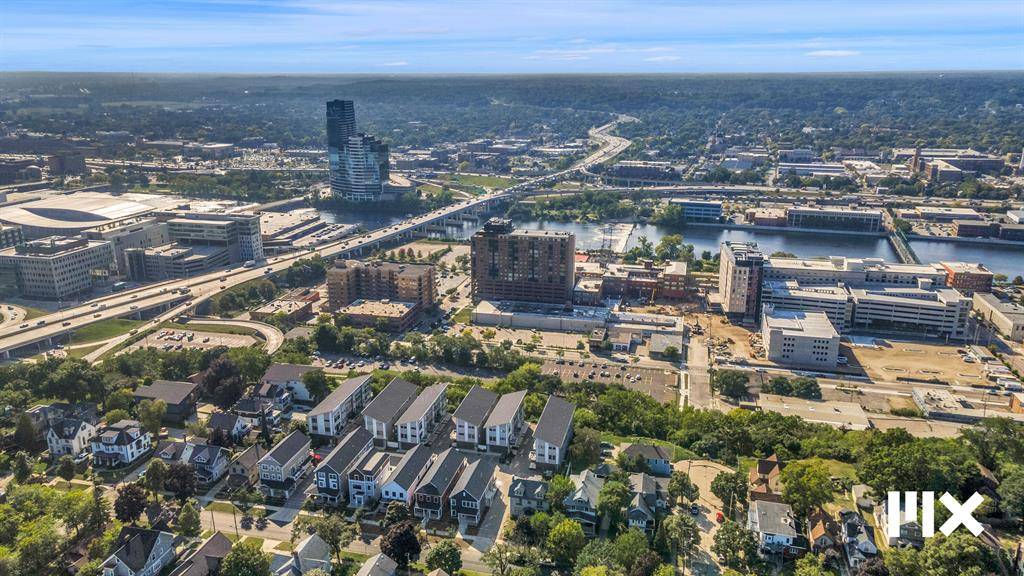 Grand Rapids, MI 49503,631 Fairview Avenue NE 2