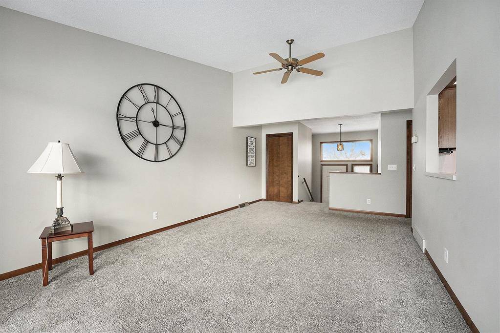 Hudsonville, MI 49426,1364 Bent Tree Court Building: 1 83