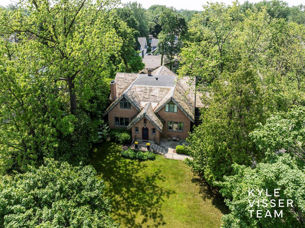 East Grand Rapids, MI 49506,2346 Lake Drive SE