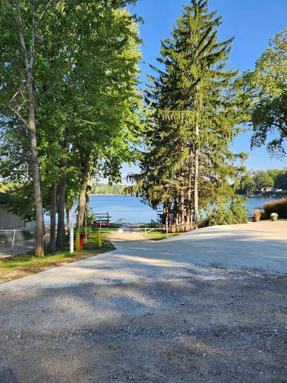Buchanan Twp, MI 49107,15973 Walnut Street