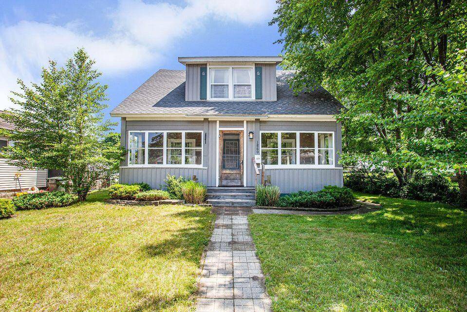 Muskegon, MI 49441,1860 Walnut Street
