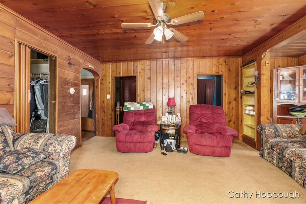 Saranac Vlg-bstntwp, MI 48881,64 Pleasant Street