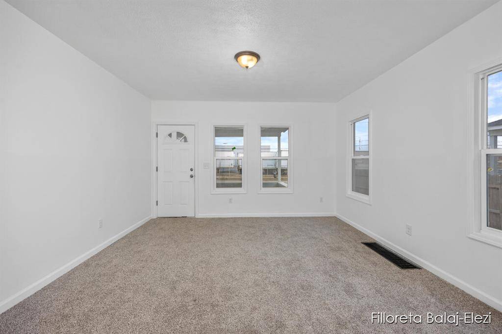 Grand Rapids, MI 49507,555 Oakdale Street SE