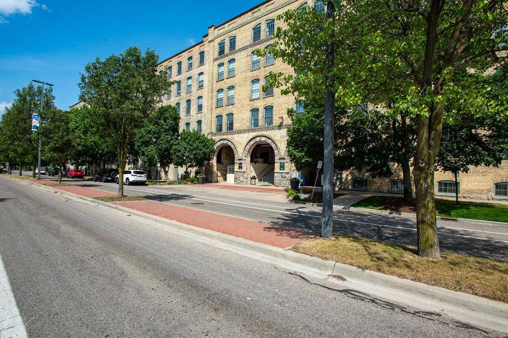 Grand Rapids, MI 49503,940 Monroe Avenue NW #461