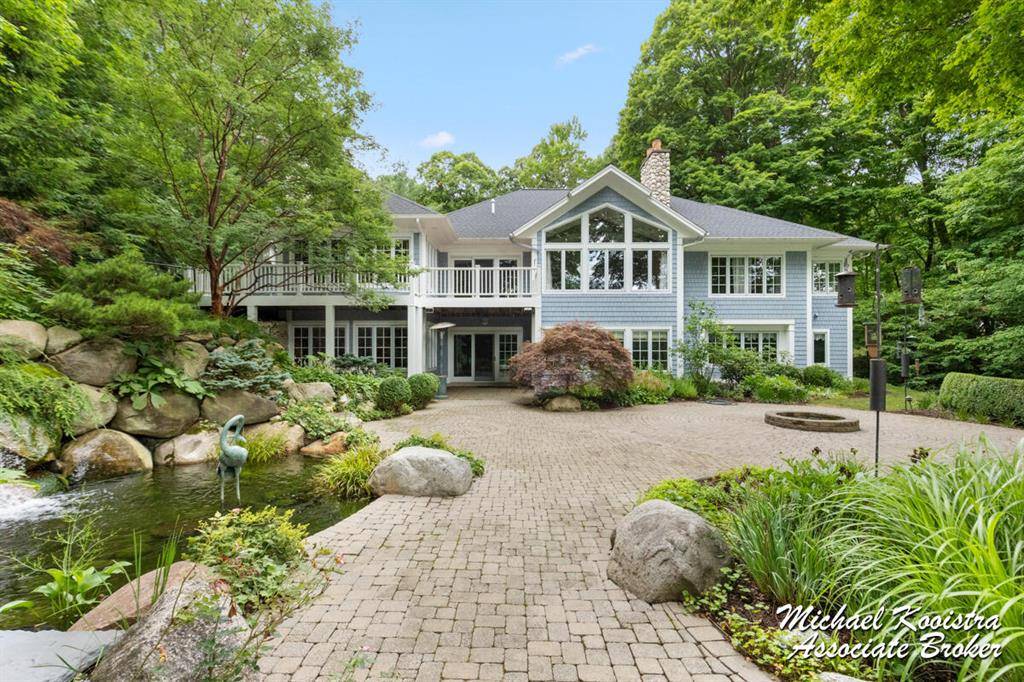 Cascade Twp, MI 49546,6862 Maplecrest Drive SE