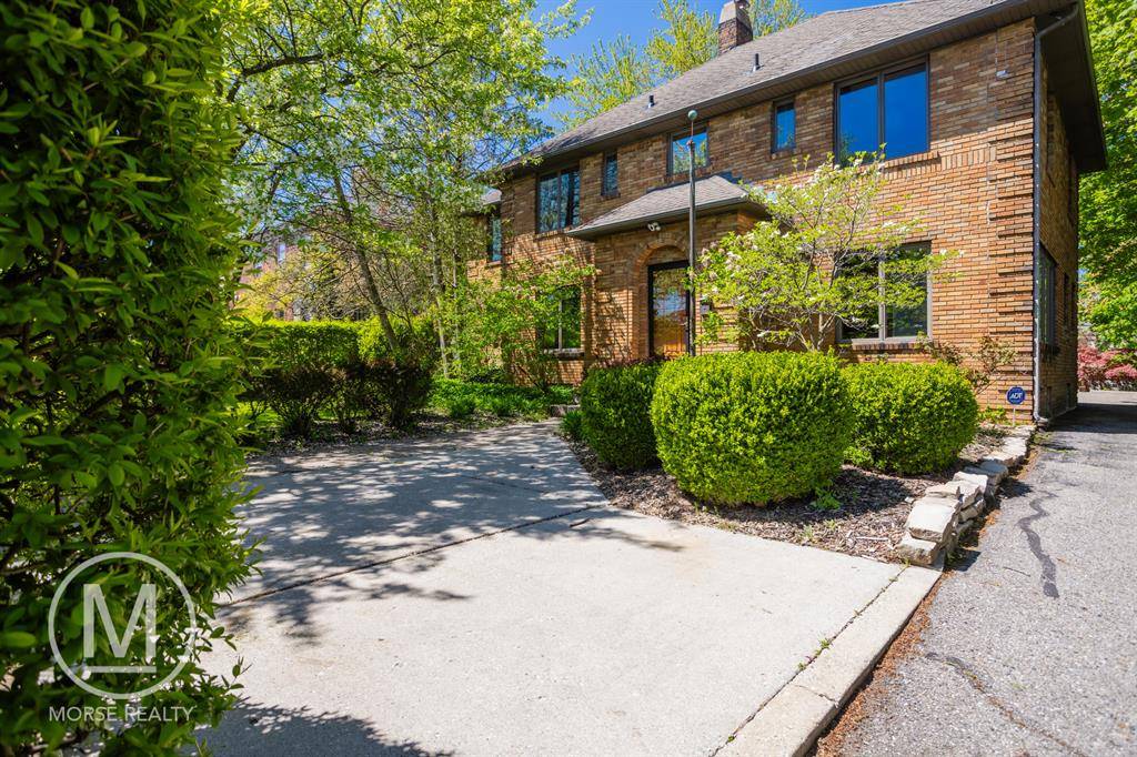 East Grand Rapids, MI 49506,455 Plymouth Avenue SE