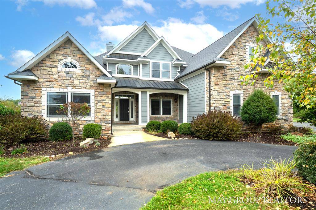 Cannon Twp, MI 49301,5327 Canyon River Drive NE
