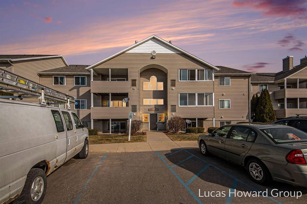 Caledonia Twp, MI 49316,8354 S Jasonville Court SE Building: D 46