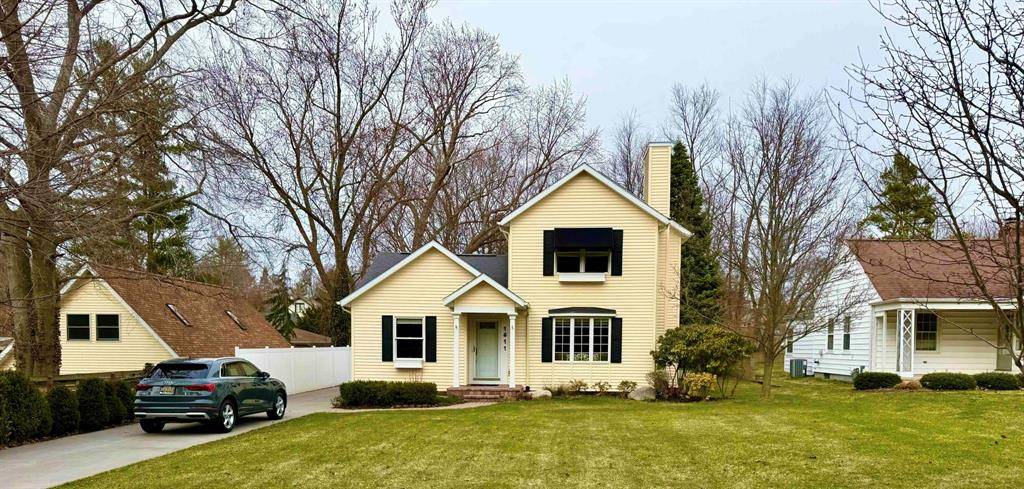 Grand Haven, MI 49417,1811 Gladys Avenue