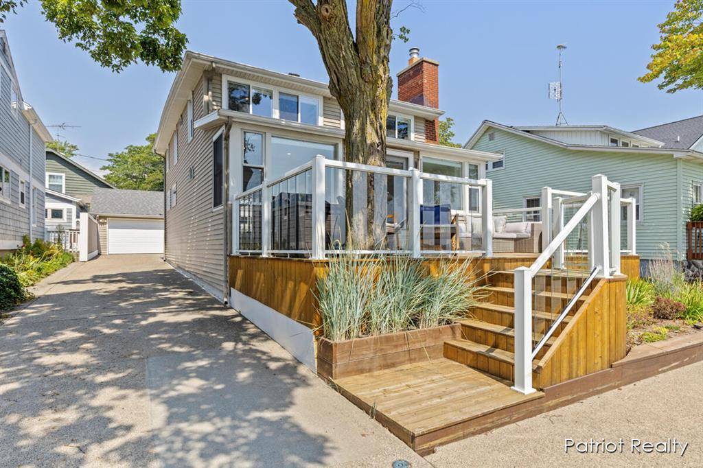 Ferrysburg, MI 49456,16631 Lakeview Street