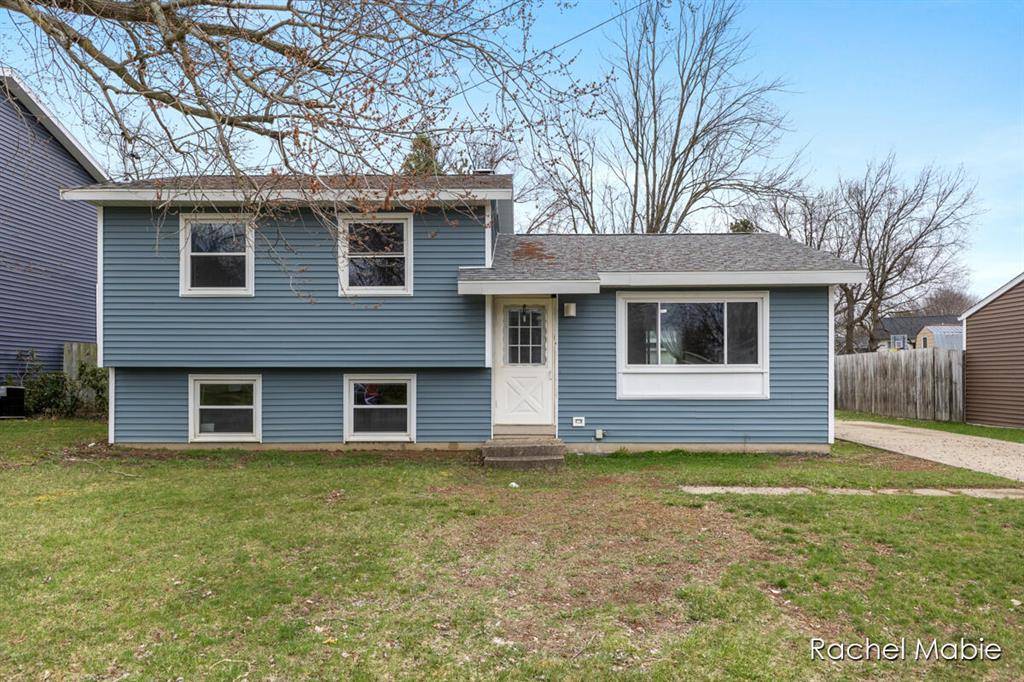 Middleville Vlg, MI 49333,934 Greenwood Street