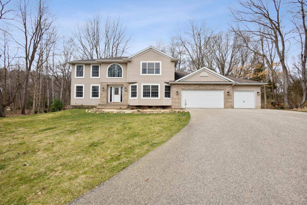 Caledonia Twp, MI 49316,7101 River Glen Drive