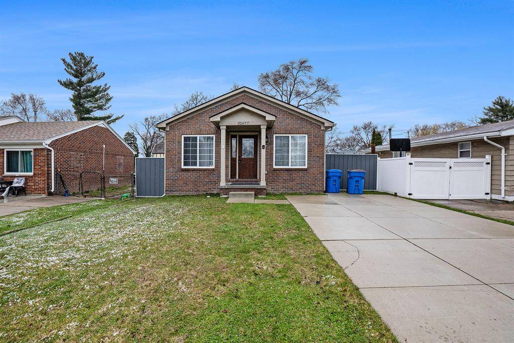 Warren, MI 48093,32677 Knapp Avenue