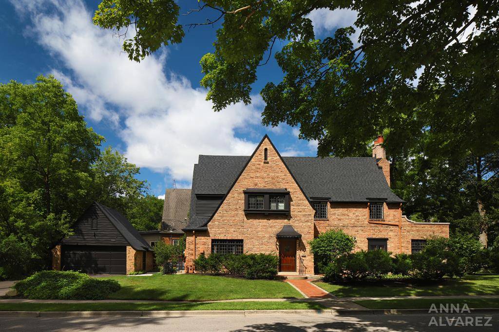 East Grand Rapids, MI 49506,245 Briarwood Avenue SE