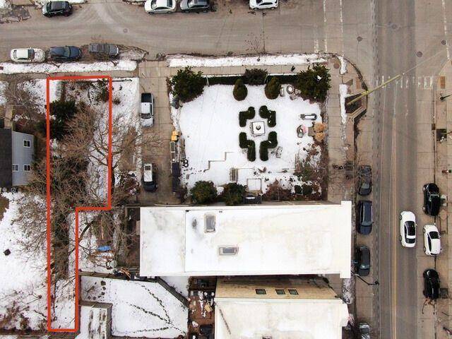 East Grand Rapids, MI 49503,410 Charles Avenue SE