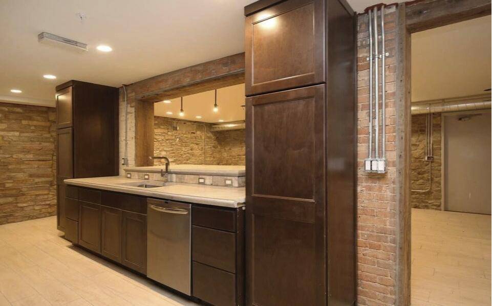 Grand Rapids, MI 49503,44 Lafayette Avenue NE Building: 1 6