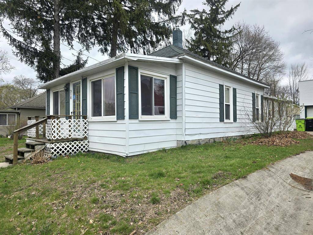 Greenville, MI 48838,310 E Coffern Avenue