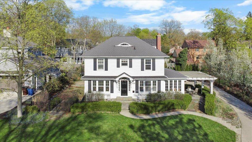 East Grand Rapids, MI 49506,1120 Breton Road SE