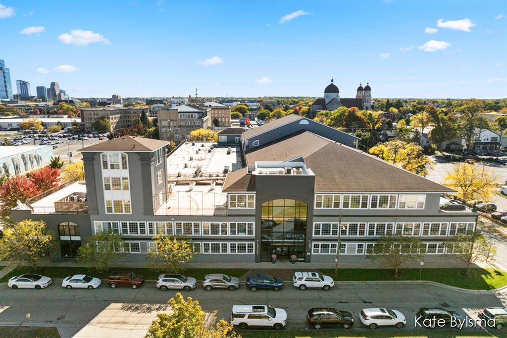 Grand Rapids, MI 49504,600 7th Street NW #205