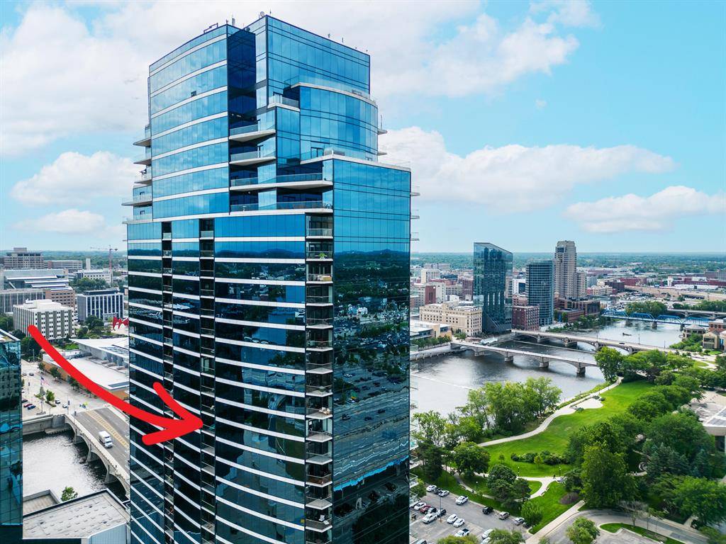 Grand Rapids, MI 49504,335 Bridge Street NW Building: 1705.00 1705