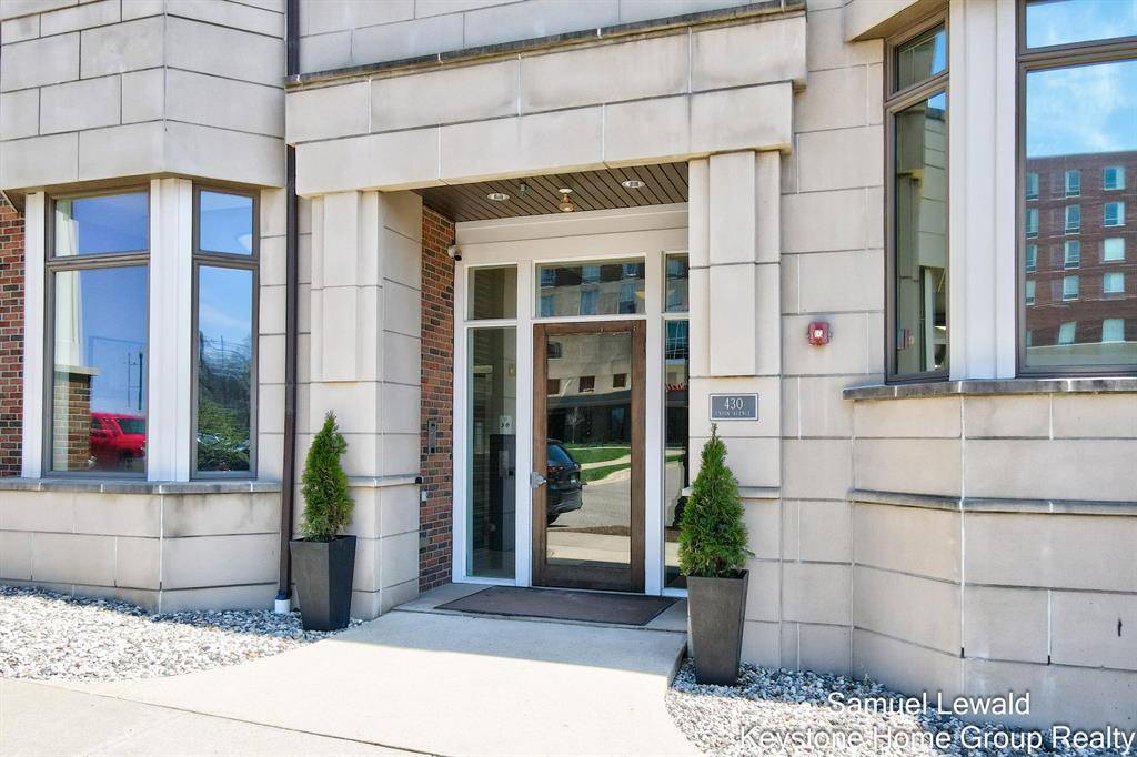 Grand Rapids, MI 49503,430 Union Avenue NE 303